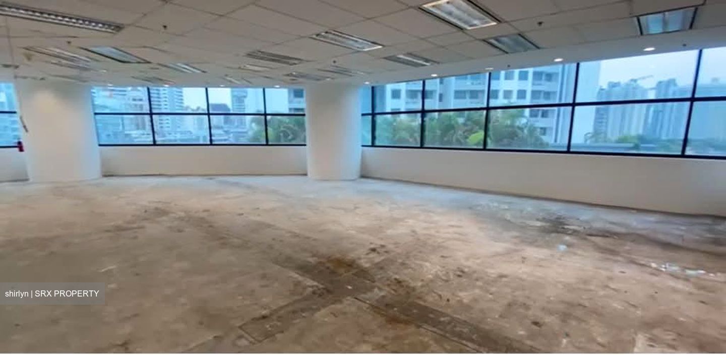 Valley Point (D10), Office #585396171